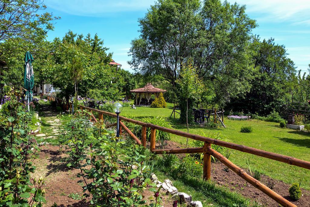 Park Hotel Djevana Gorna Oryakhovitsa Exterior photo