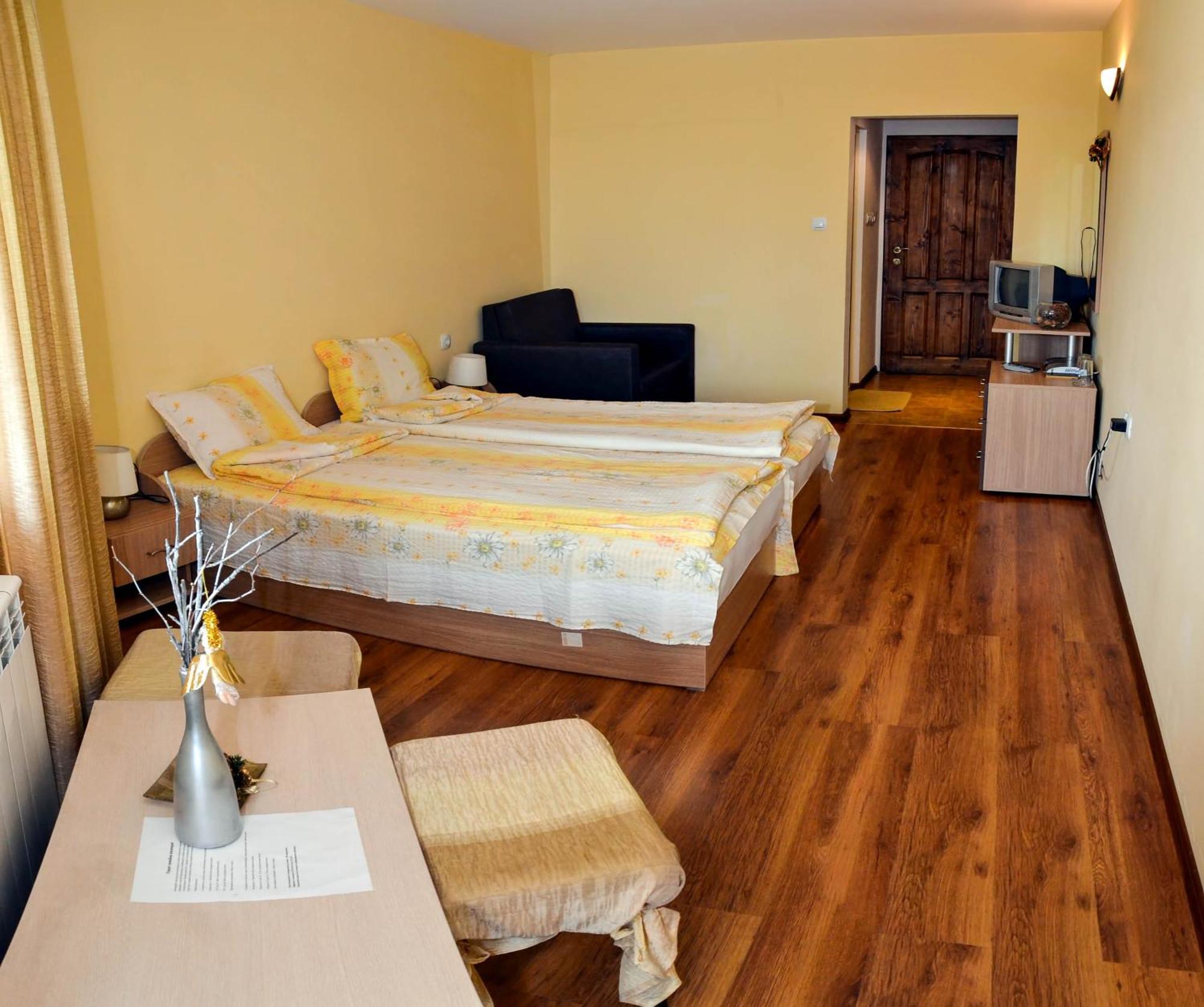 Park Hotel Djevana Gorna Oryakhovitsa Room photo