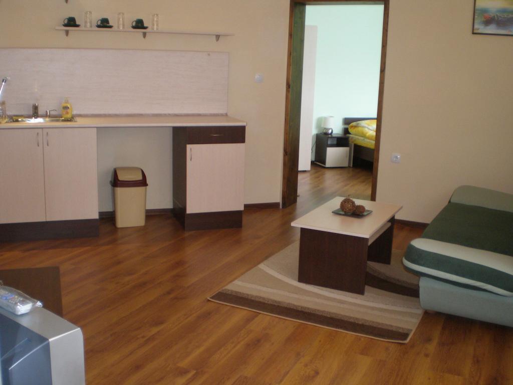 Park Hotel Djevana Gorna Oryakhovitsa Room photo