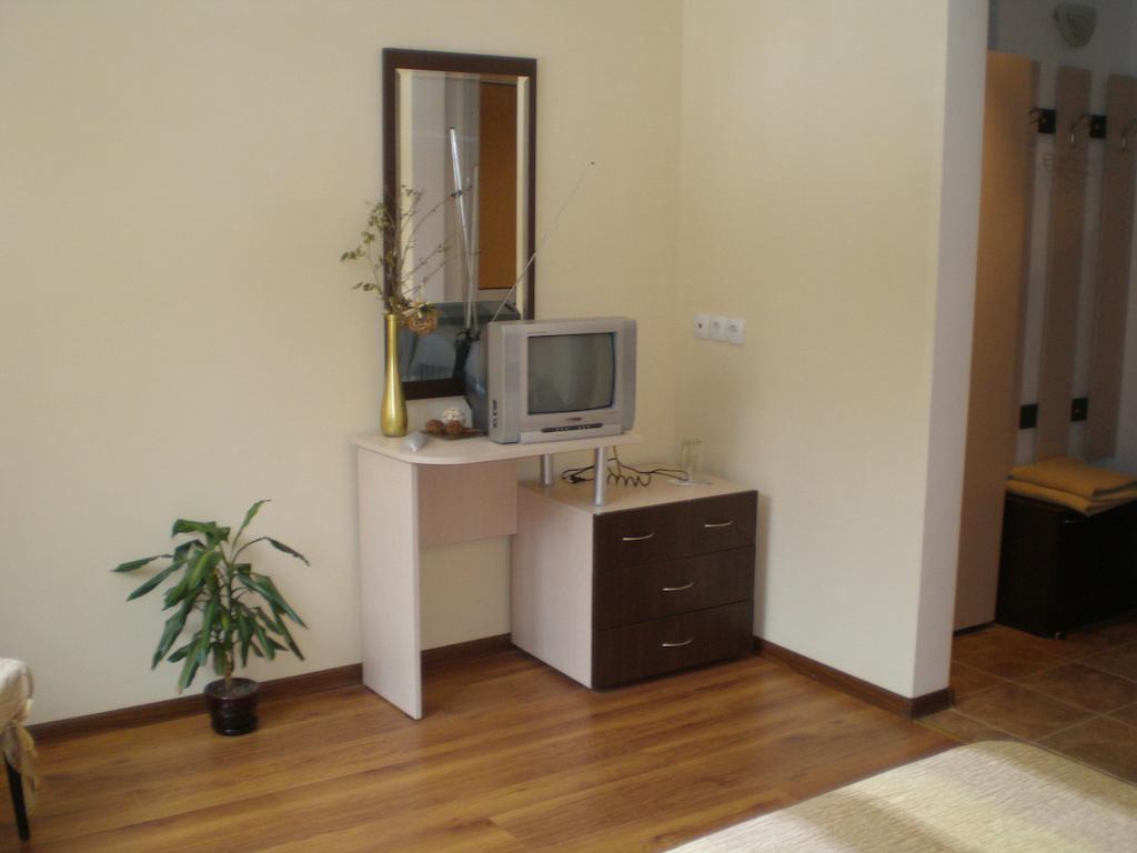 Park Hotel Djevana Gorna Oryakhovitsa Room photo