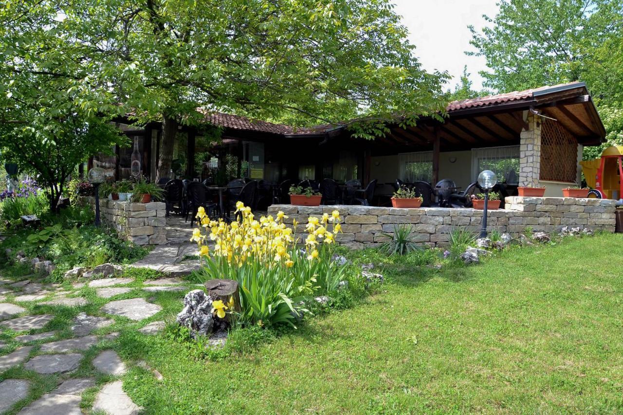 Park Hotel Djevana Gorna Oryakhovitsa Exterior photo